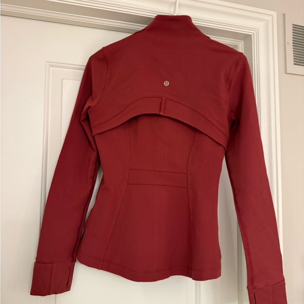 Lululemon define jacket- Mulled wine with gold zip - Picture 2 of 8